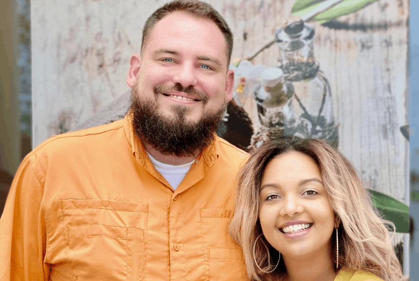 Shawn and Priscilla Davis smiling